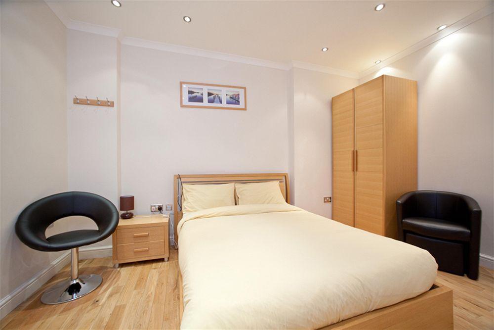 Milestone Apartments Лондон Экстерьер фото