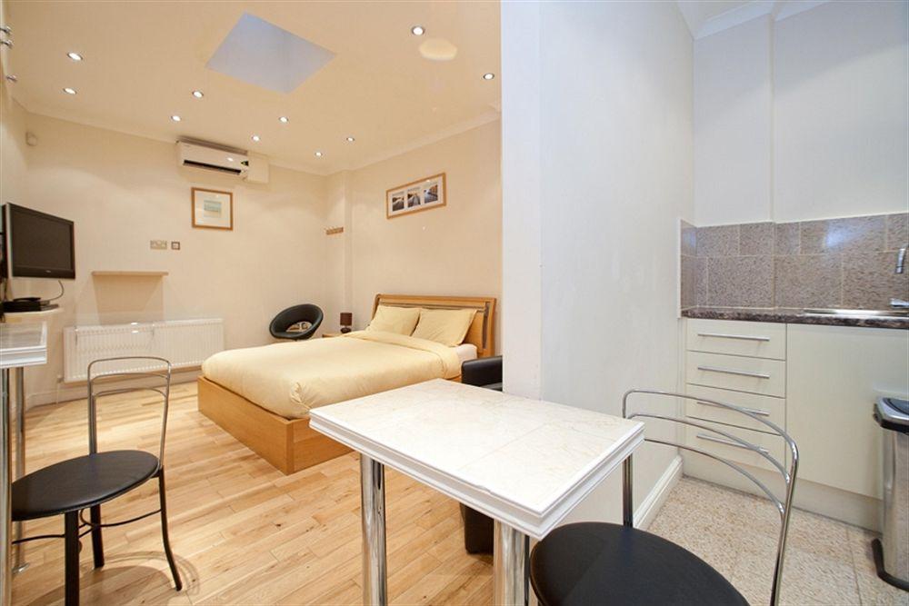 Milestone Apartments Лондон Экстерьер фото
