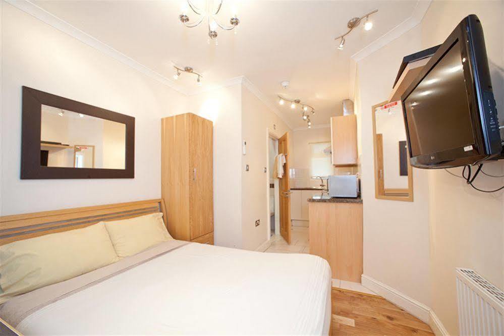 Milestone Apartments Лондон Экстерьер фото