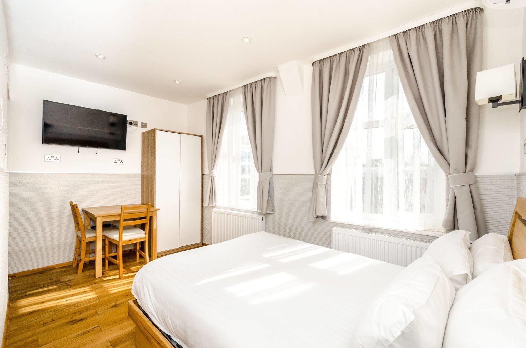Milestone Apartments Лондон Экстерьер фото