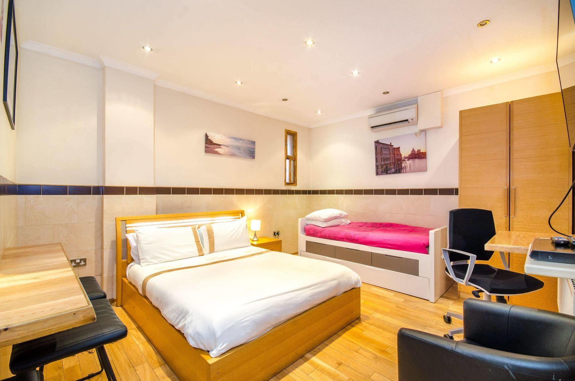 Milestone Apartments Лондон Экстерьер фото
